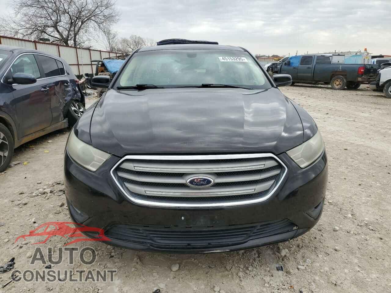FORD TAURUS 2013 - 1FAHP2E82DG174843