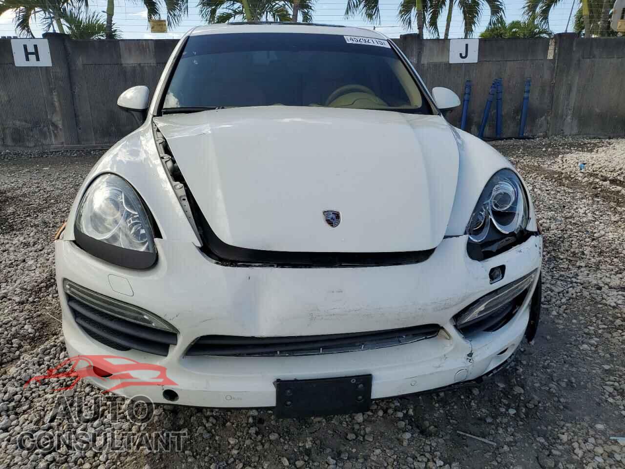 PORSCHE CAYENNE 2011 - WP1AB2A27BLA44491