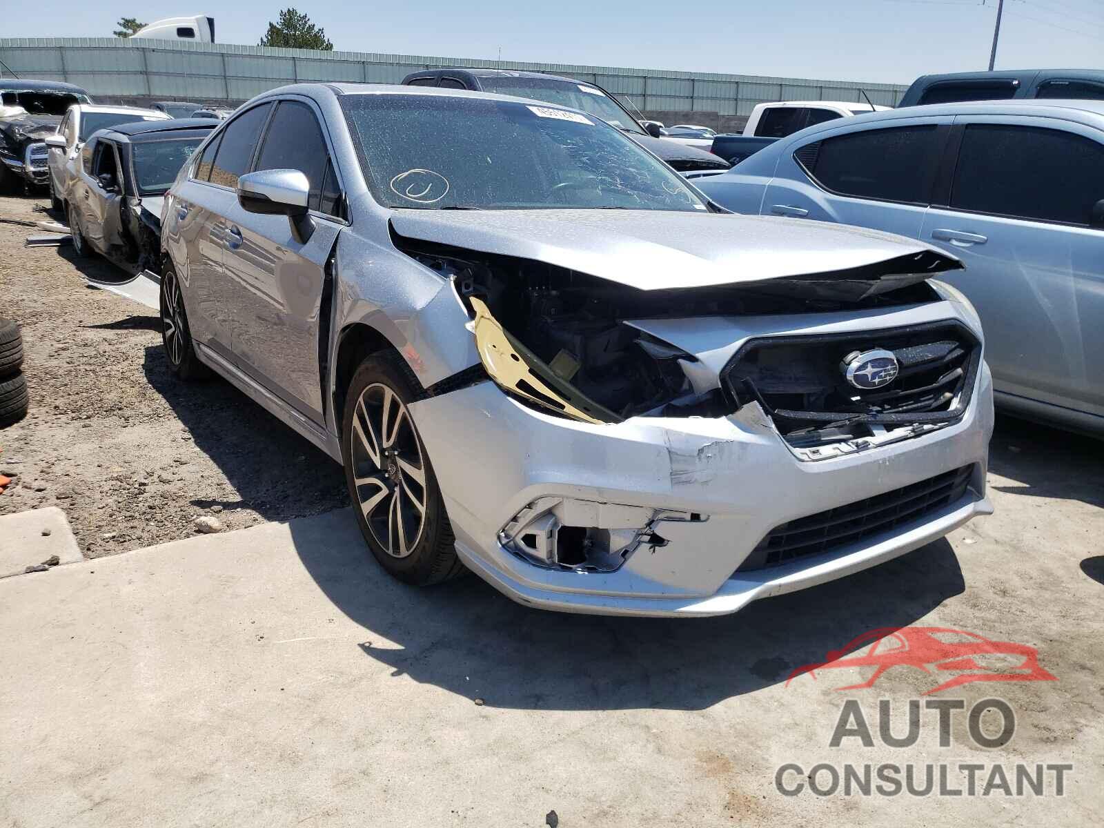 SUBARU LEGACY 2018 - 4S3BNAR65J3018582