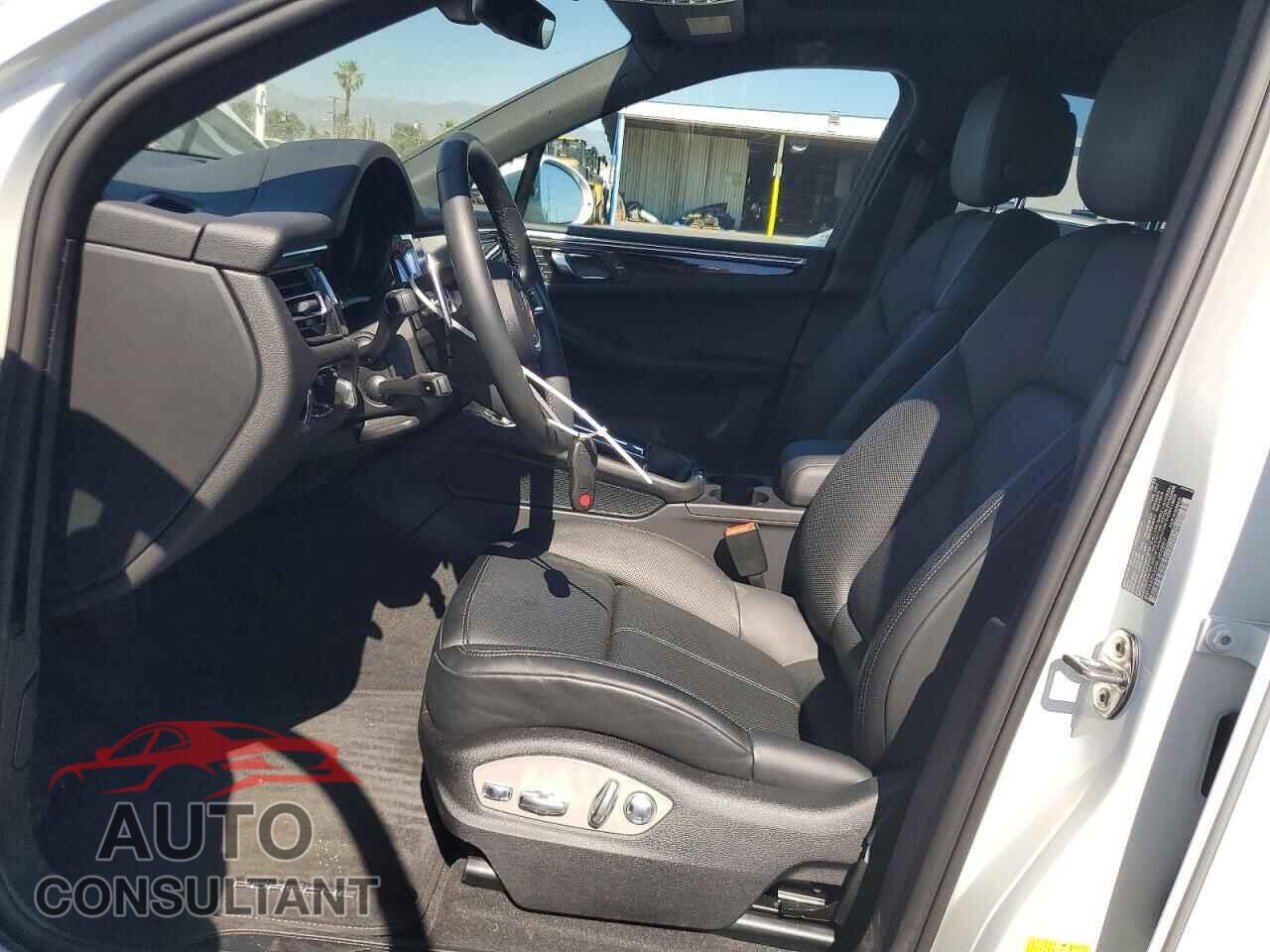 PORSCHE MACAN 2024 - WP1AA2A52RLB03857