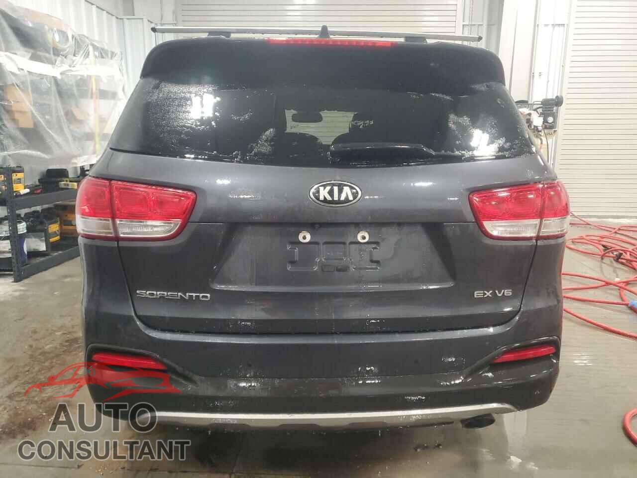 KIA SORENTO 2017 - 5XYPHDA51HG324282