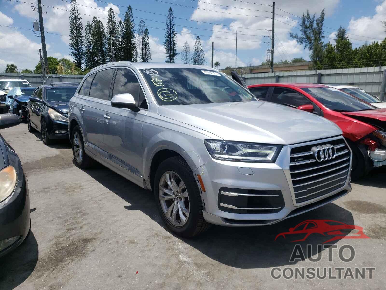 AUDI Q7 2018 - WA1LAAF75JD018485