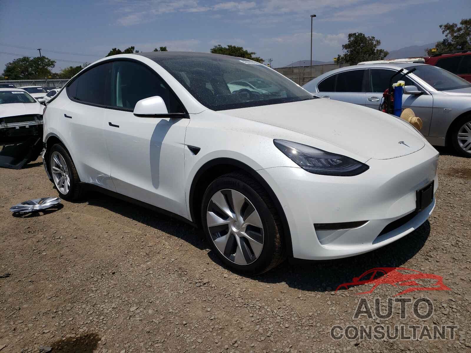 TESLA MODEL Y 2021 - 5YJYGDEE3MF079262