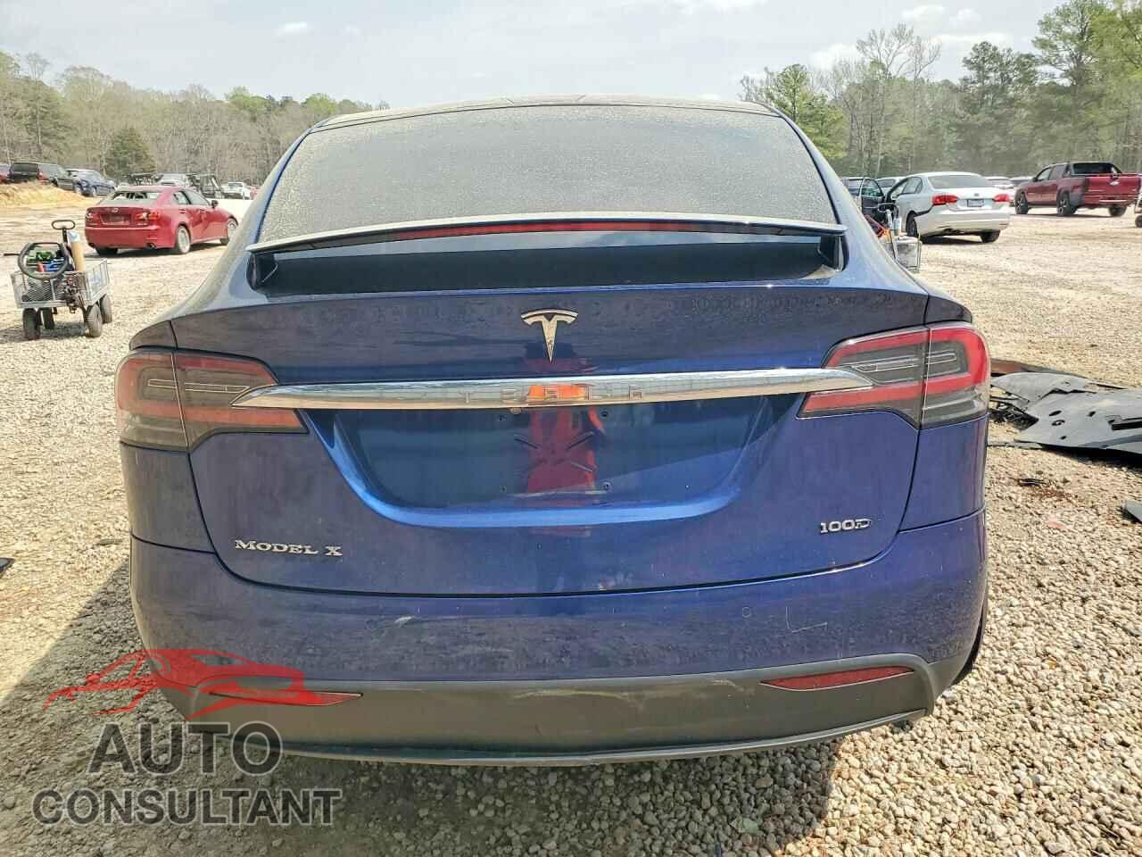 TESLA MODEL X 2018 - 5YJXCAE27JF139390