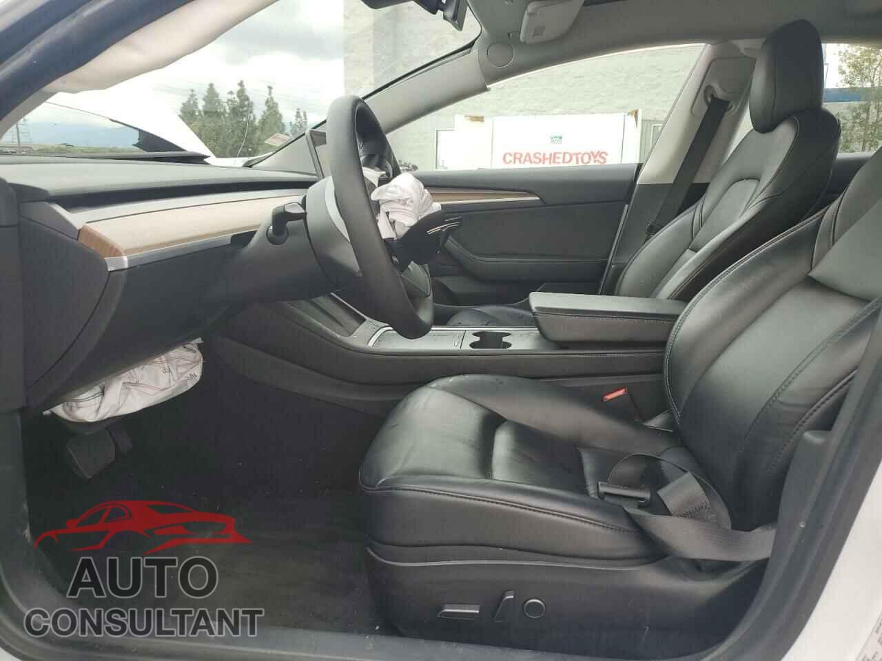 TESLA MODEL 3 2021 - 5YJ3E1EA5MF041513