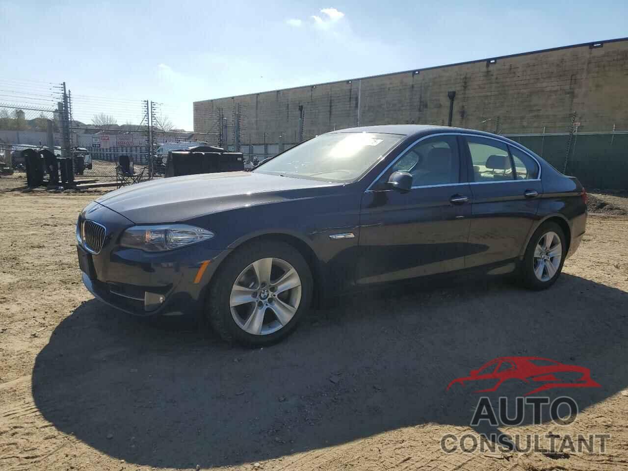 BMW 5 SERIES 2011 - WBAFR1C51BC745156