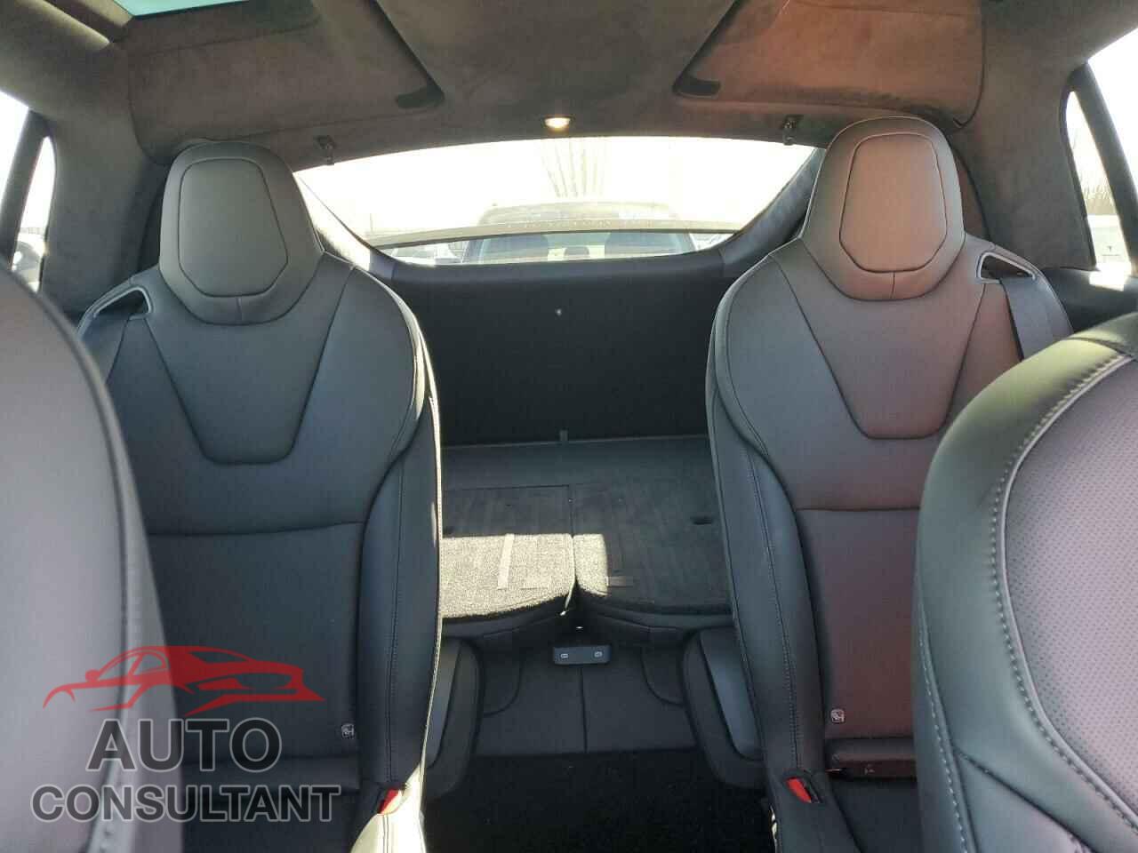 TESLA MODEL X 2025 - 7SAXCBE56SF463581