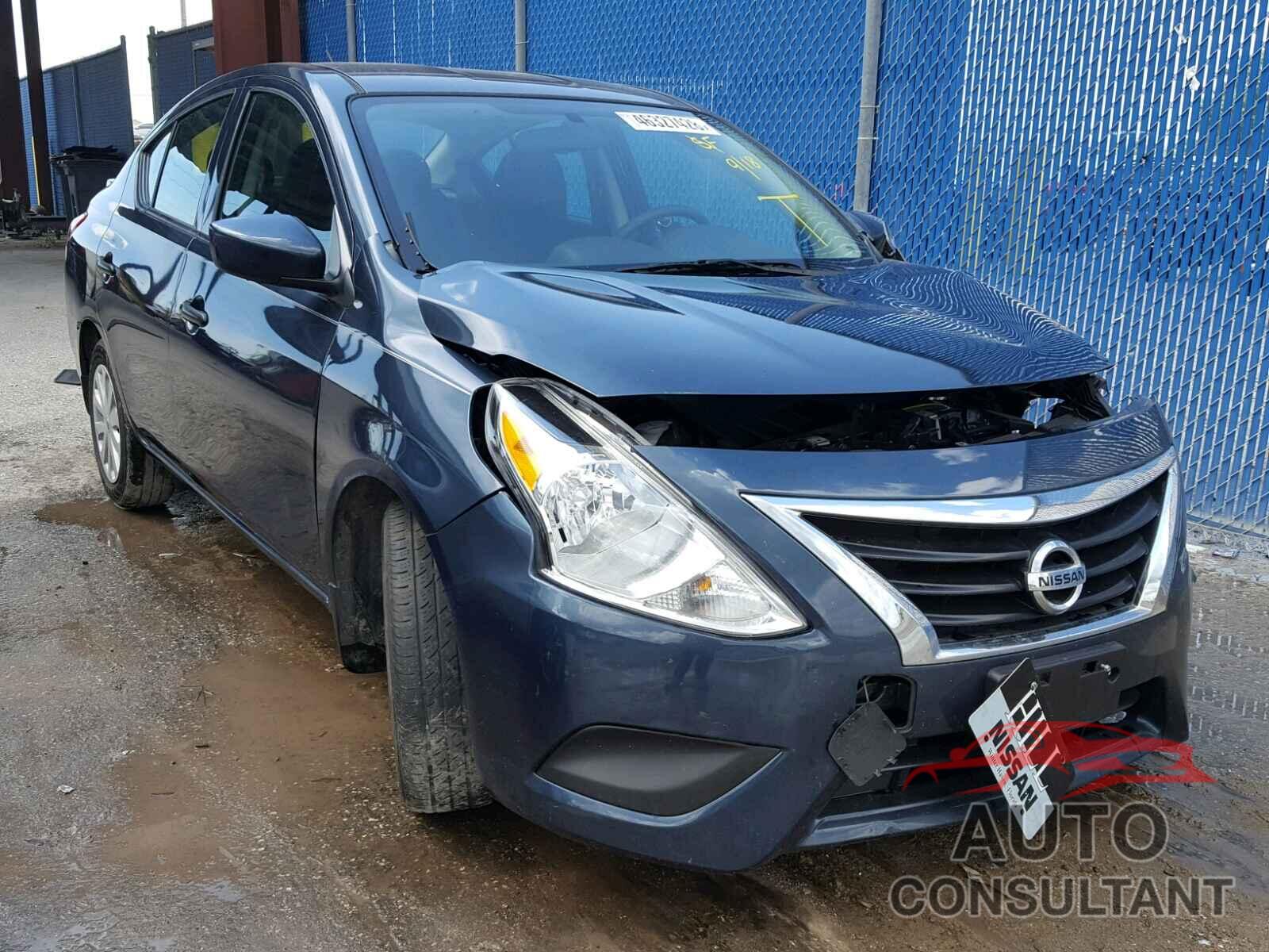 NISSAN VERSA 2017 - 3N1CN7AP4HL831960