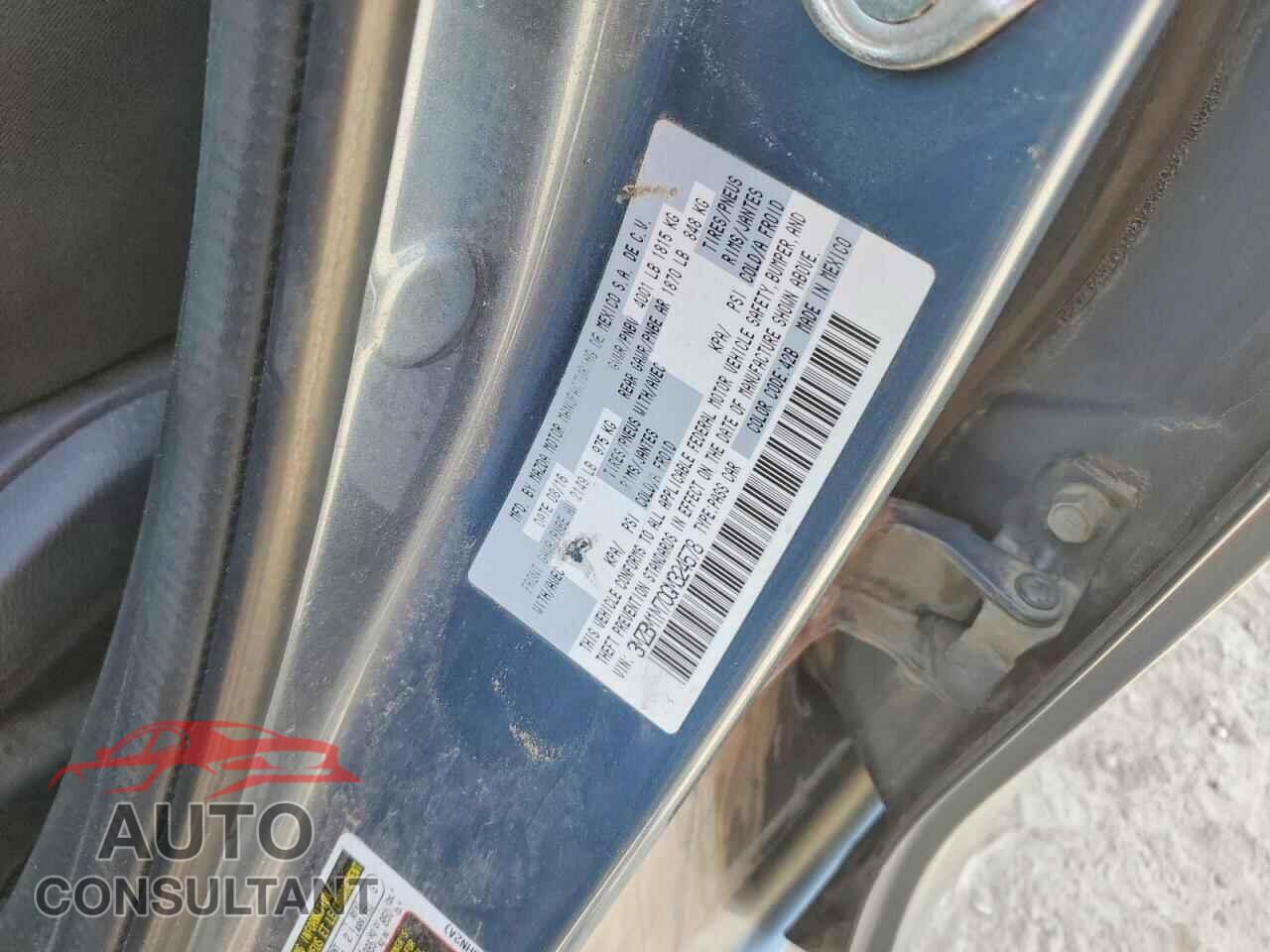 MAZDA 3 2016 - 3MZBM1M70GM324578
