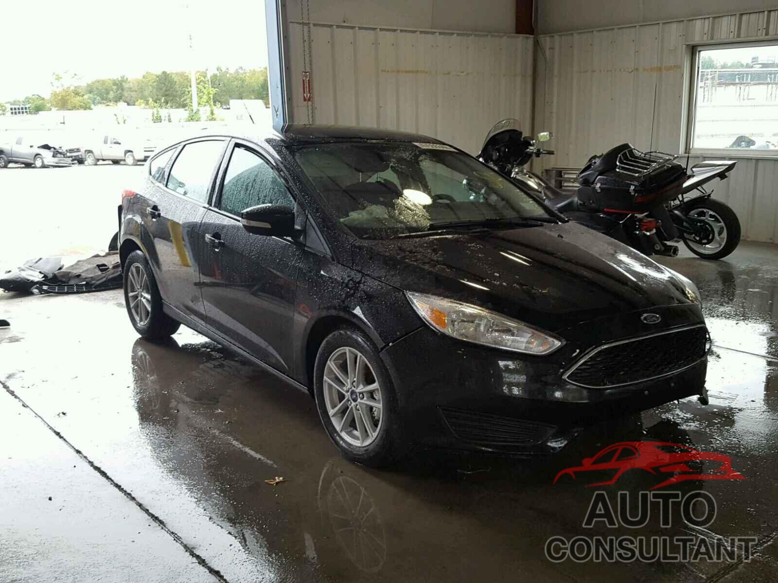 FORD FOCUS 2018 - 1FADP3K2XJL248601