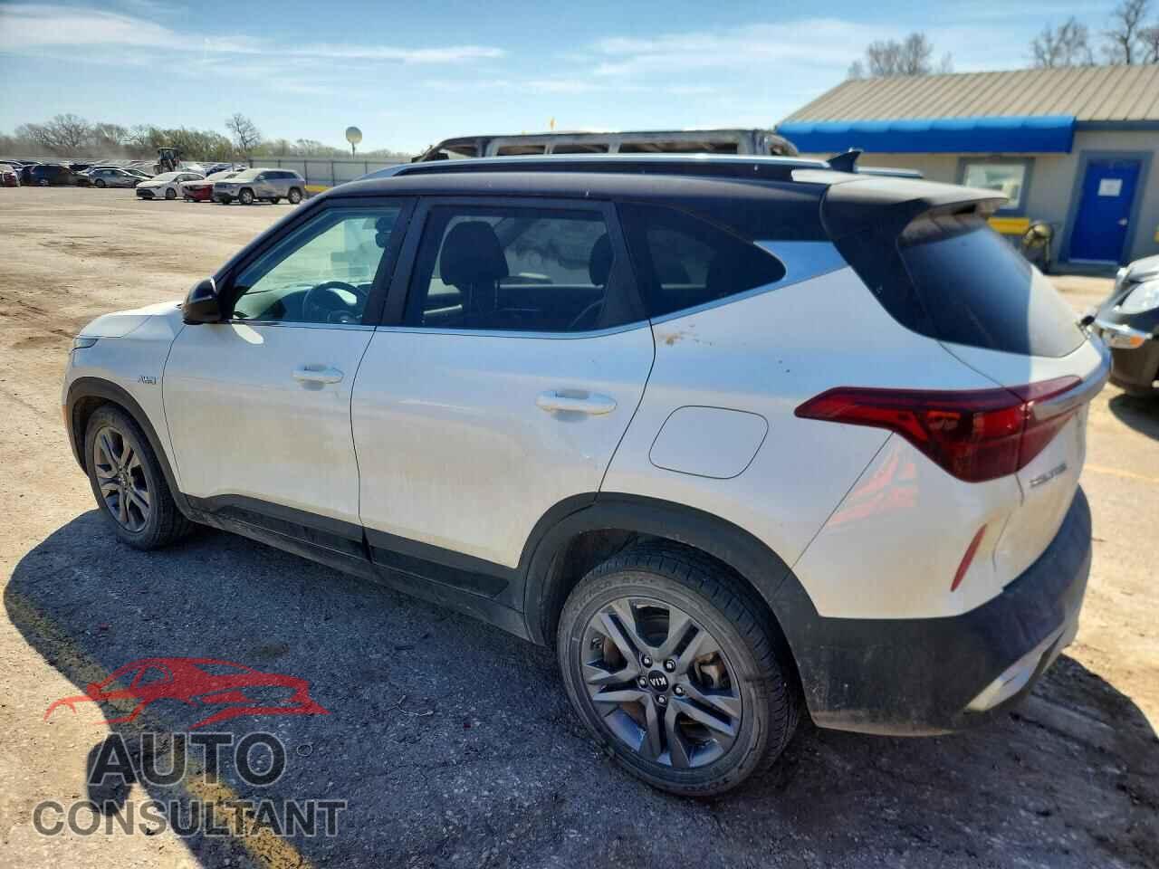 KIA SELTOS 2021 - KNDEUCAA3M7070236