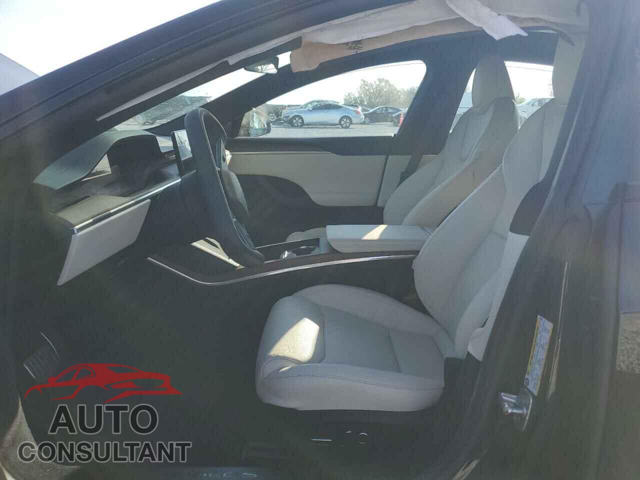 TESLA MODEL S 2024 - 5YJSA1E5XRF538865