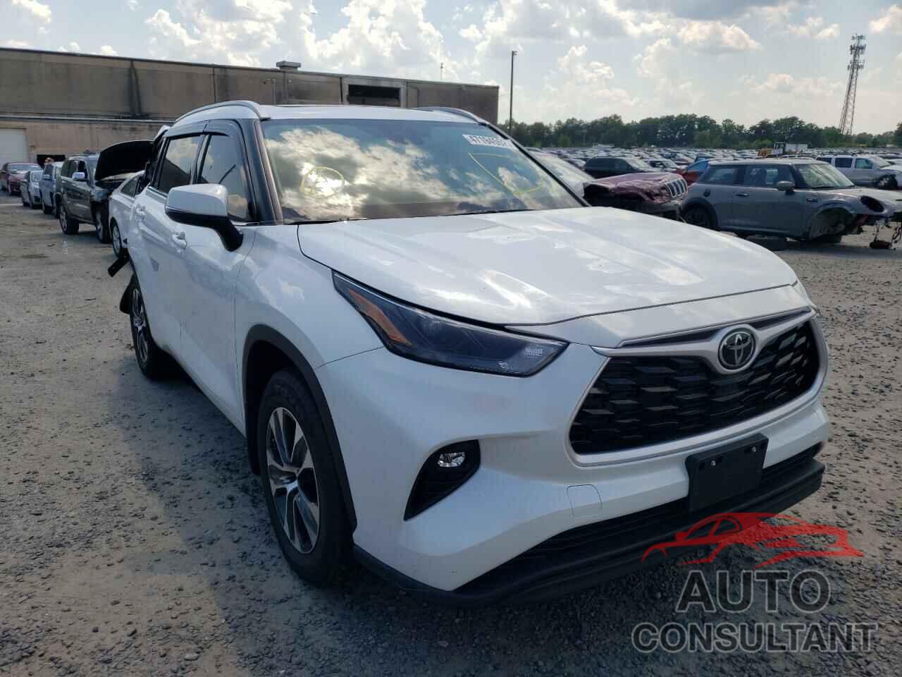 TOYOTA HIGHLANDER 2022 - 5TDGZRBH5NS172170