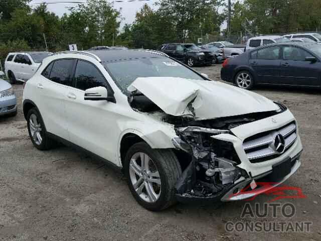 MERCEDES-BENZ GLA 250 4MATIC 2015 - WDCTG4GBXFJ052983