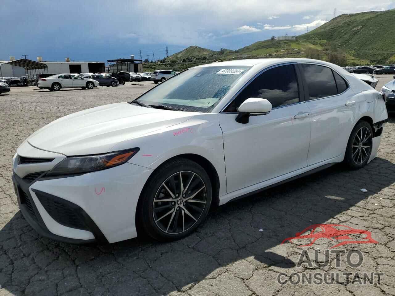 TOYOTA CAMRY 2022 - 4T1G11AK2NU693554