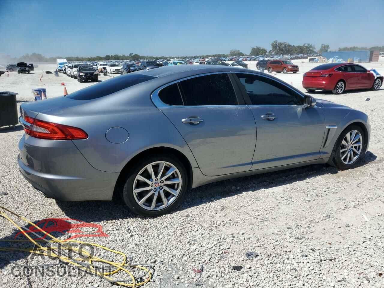 JAGUAR XF 2015 - SAJWA0FS8FPU65630