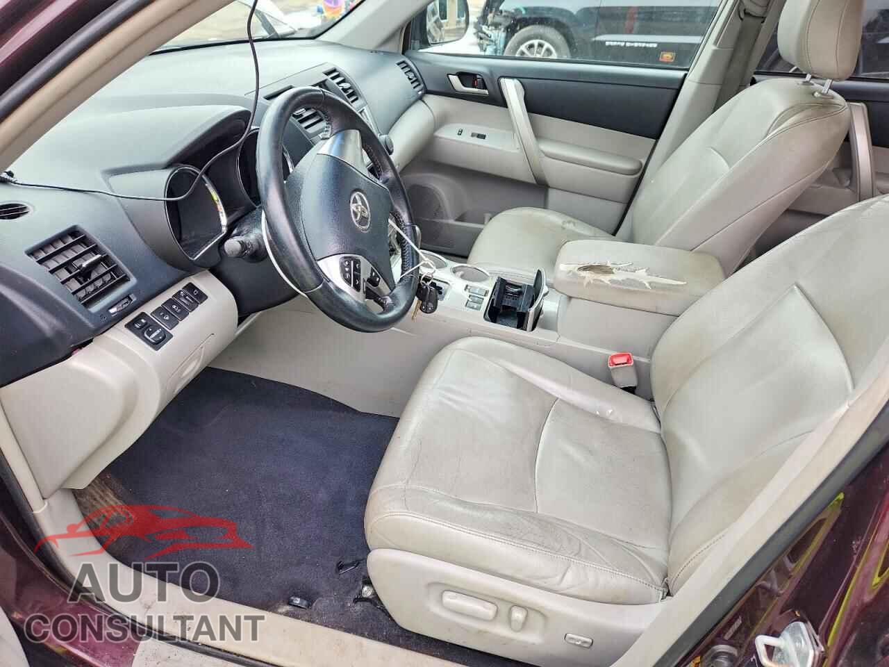 TOYOTA HIGHLANDER 2013 - 5TDBK3EH8DS249328