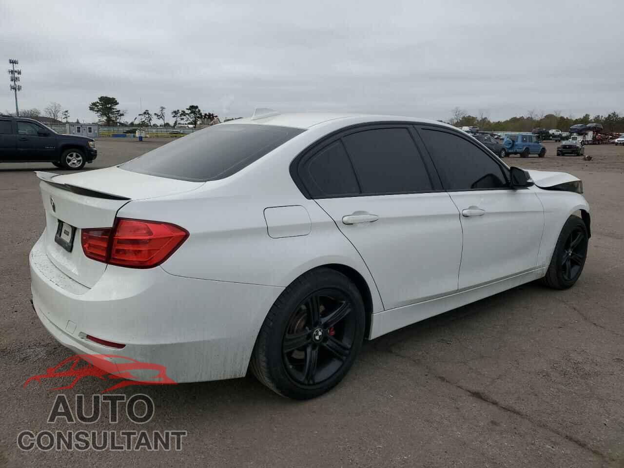 BMW 3 SERIES 2013 - WBA3B5C59DF593241