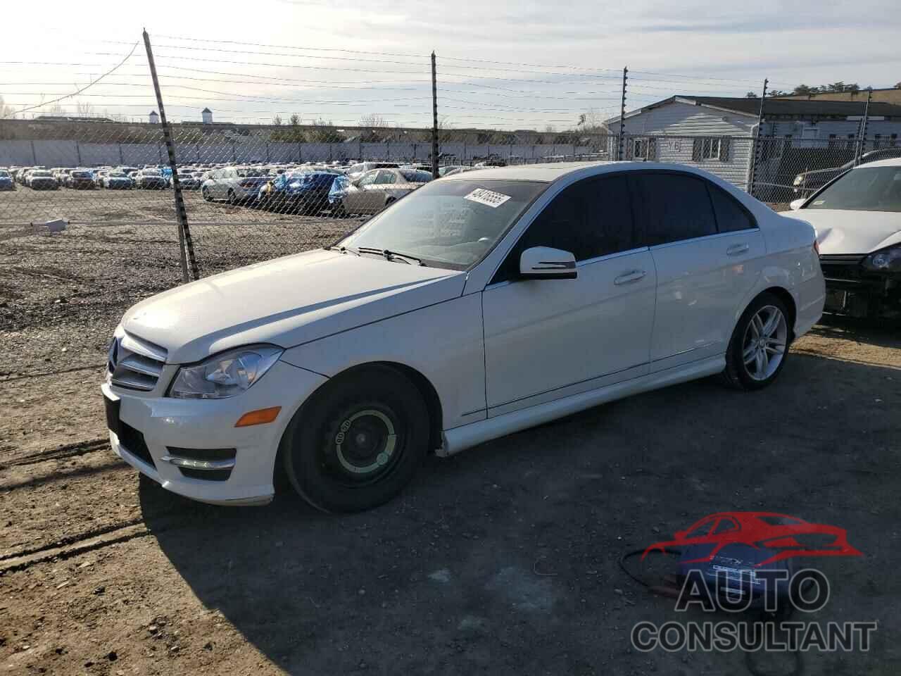 MERCEDES-BENZ C-CLASS 2012 - WDDGF8BB5CR194895