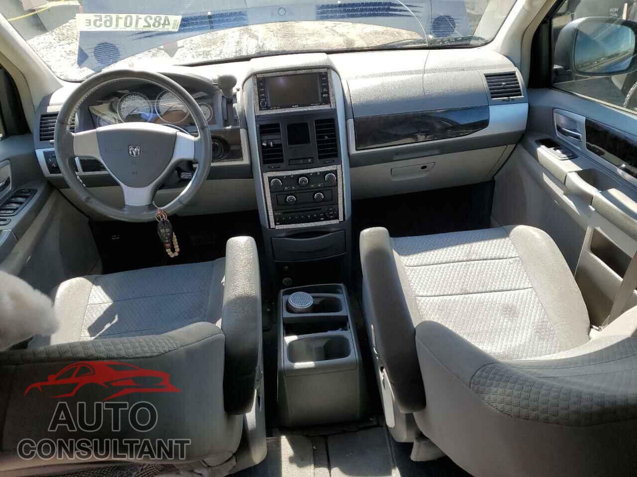 DODGE CARAVAN 2010 - 2D4RN5D19AR135108