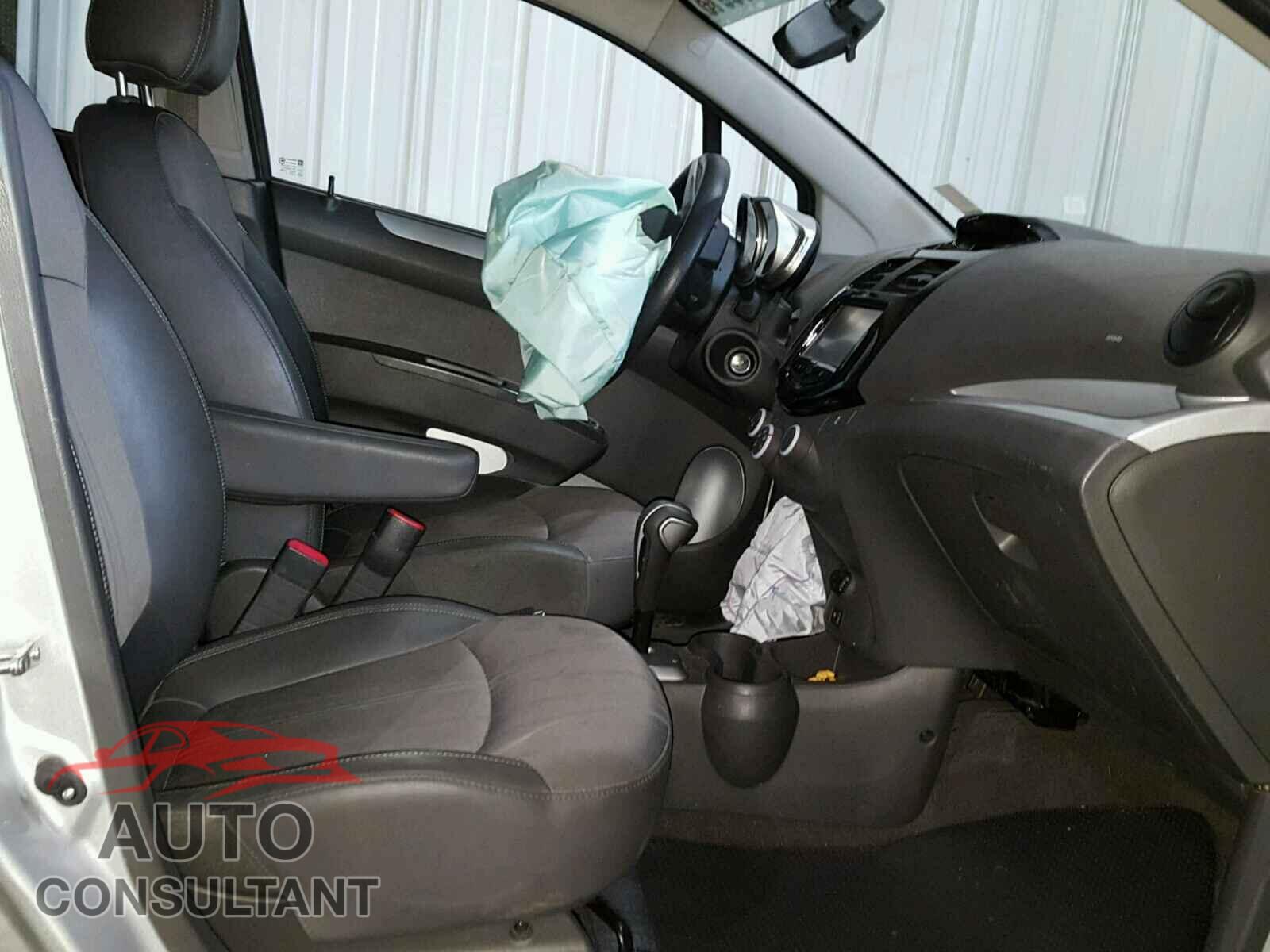 CHEVROLET SPARK 2015 - KL8CD6S94FC742904