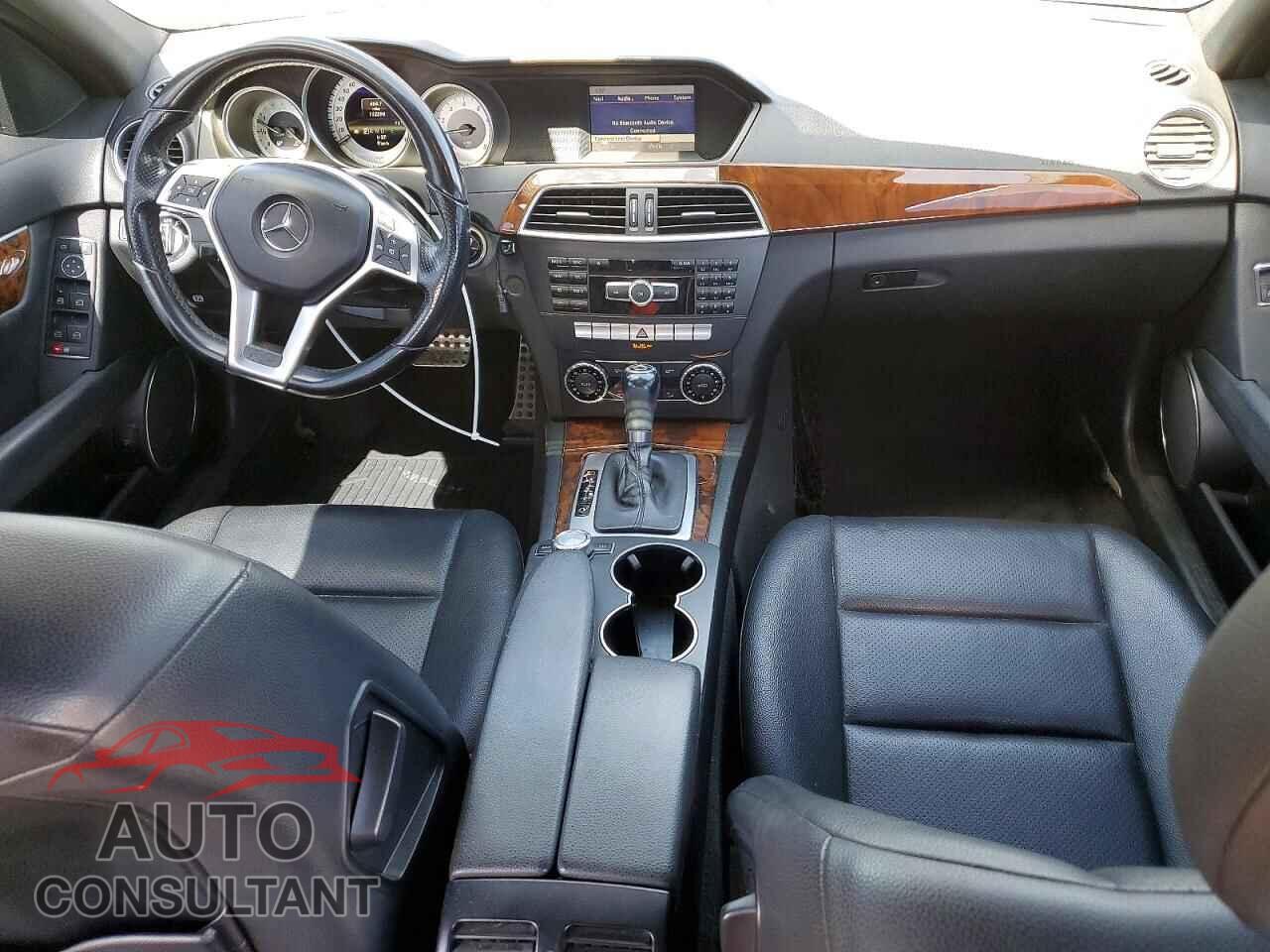 MERCEDES-BENZ C-CLASS 2013 - WDDGF4HB6DA872411