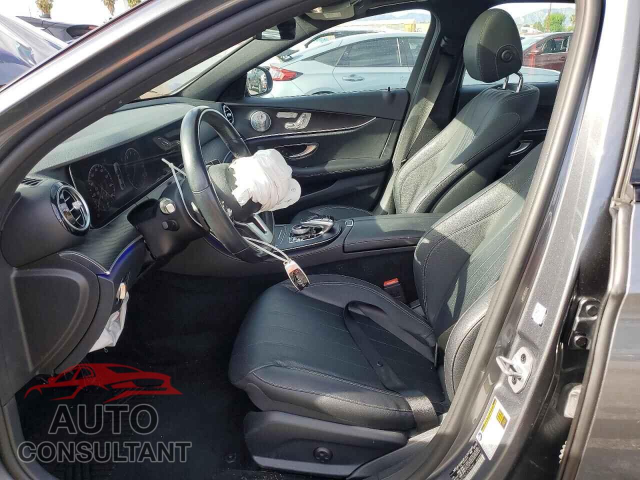 MERCEDES-BENZ E-CLASS 2020 - WDDZF8DB2LA709047
