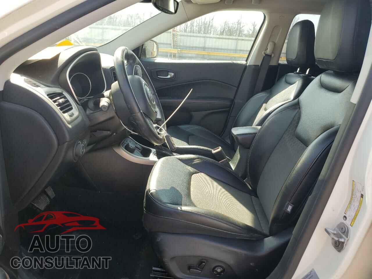 JEEP COMPASS 2017 - 3C4NJDBB3HT618713