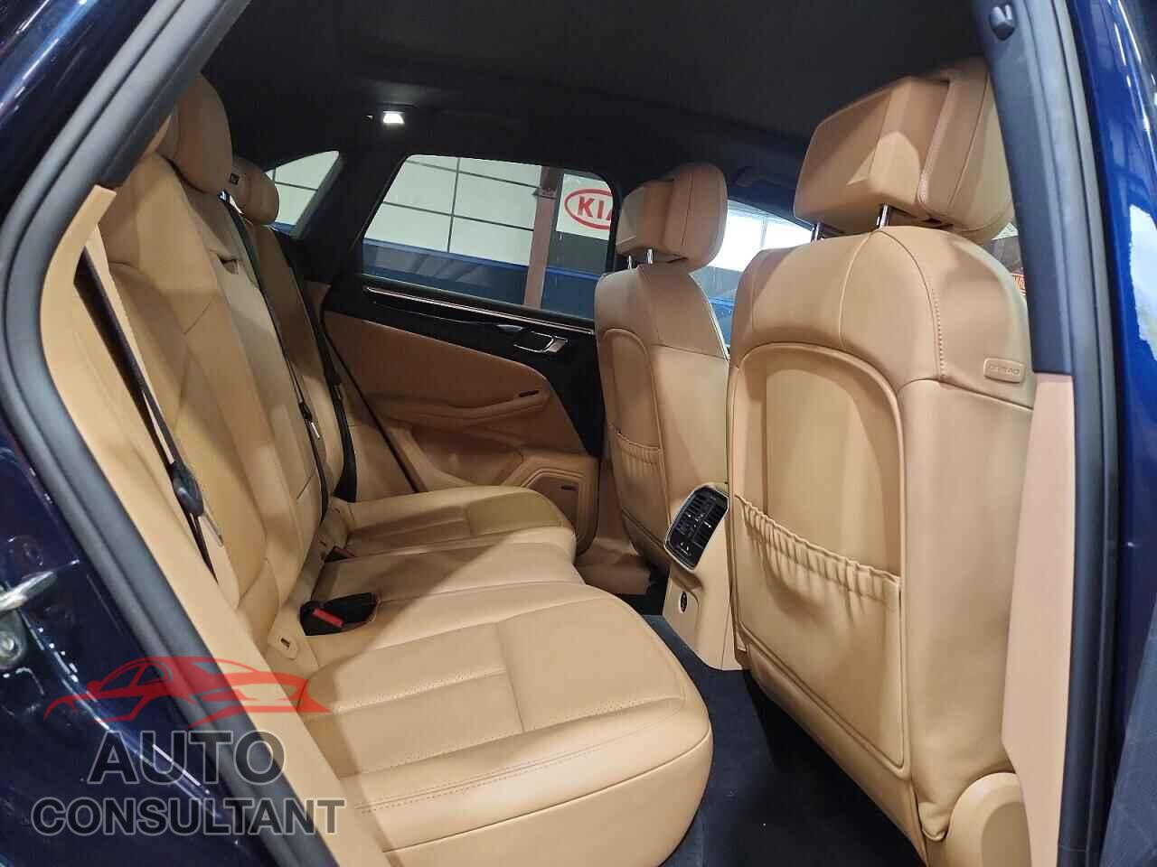 PORSCHE MACAN 2017 - WP1AA2A51HLB04271