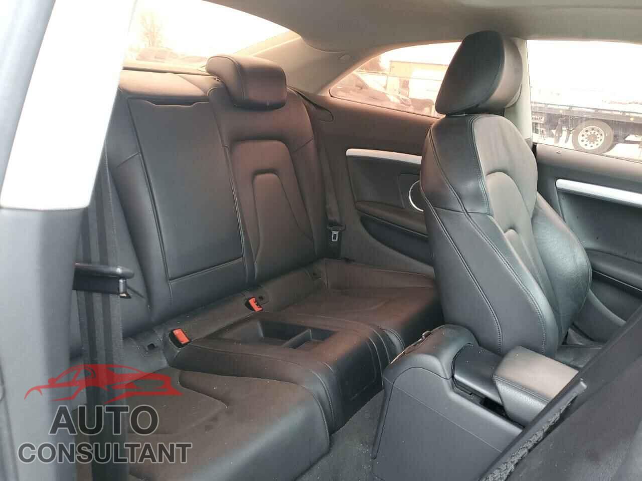 AUDI A5 2012 - WAULFAFRXCA039276