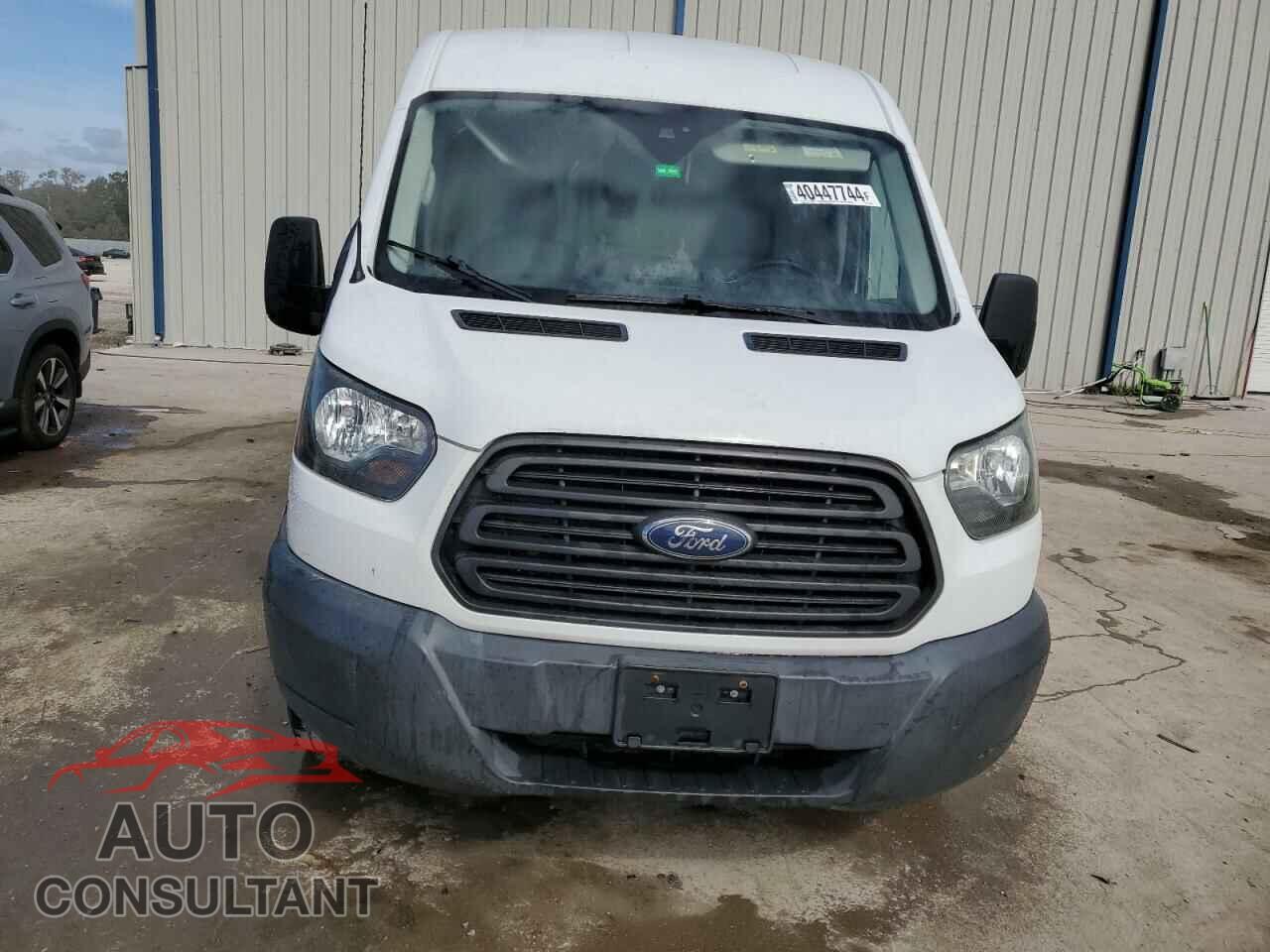 FORD TRANSIT 2017 - 1FTYR2CM5HKA20103