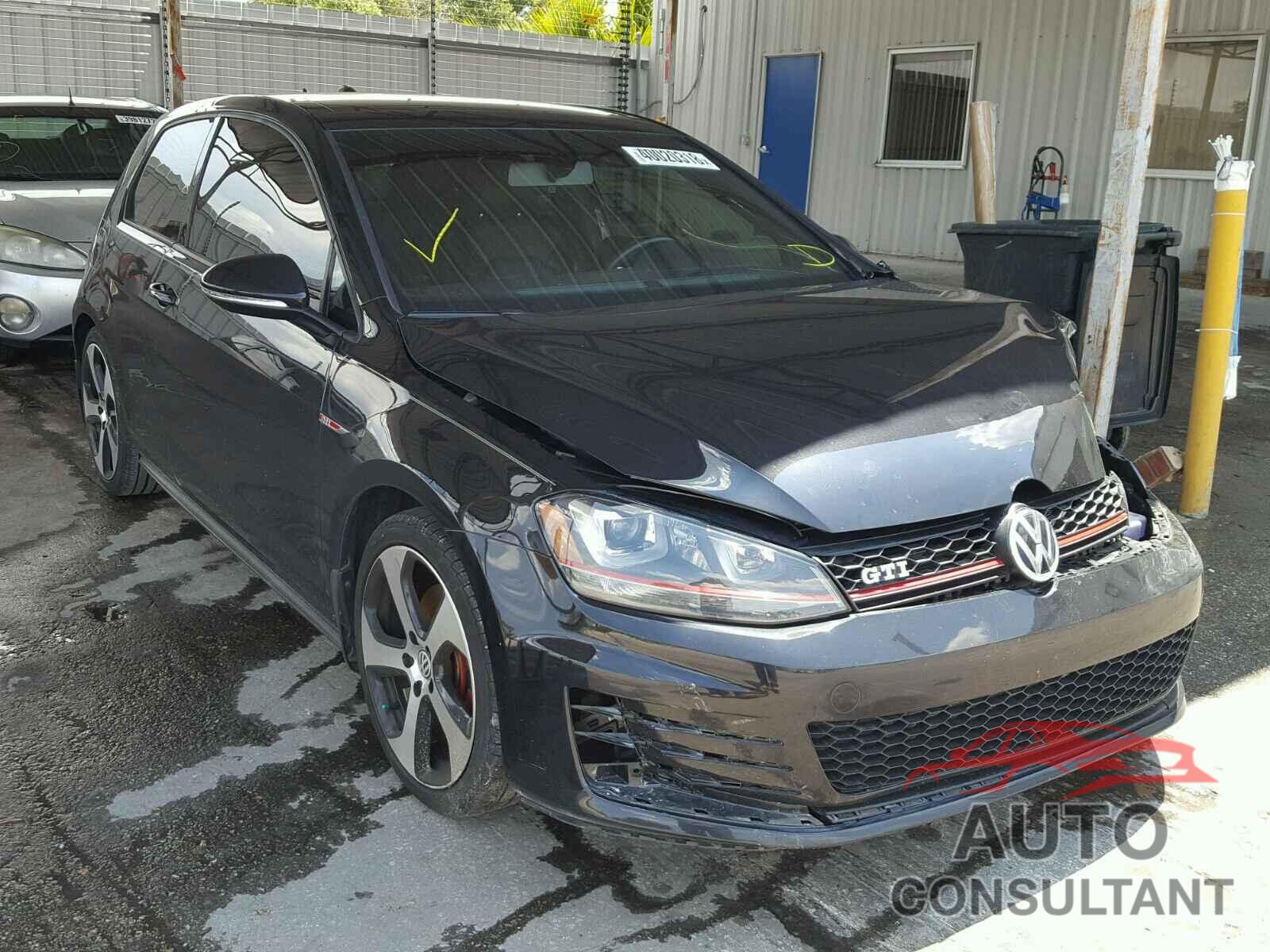 VOLKSWAGEN GTI 2015 - 3VWTT7AU5FM026062