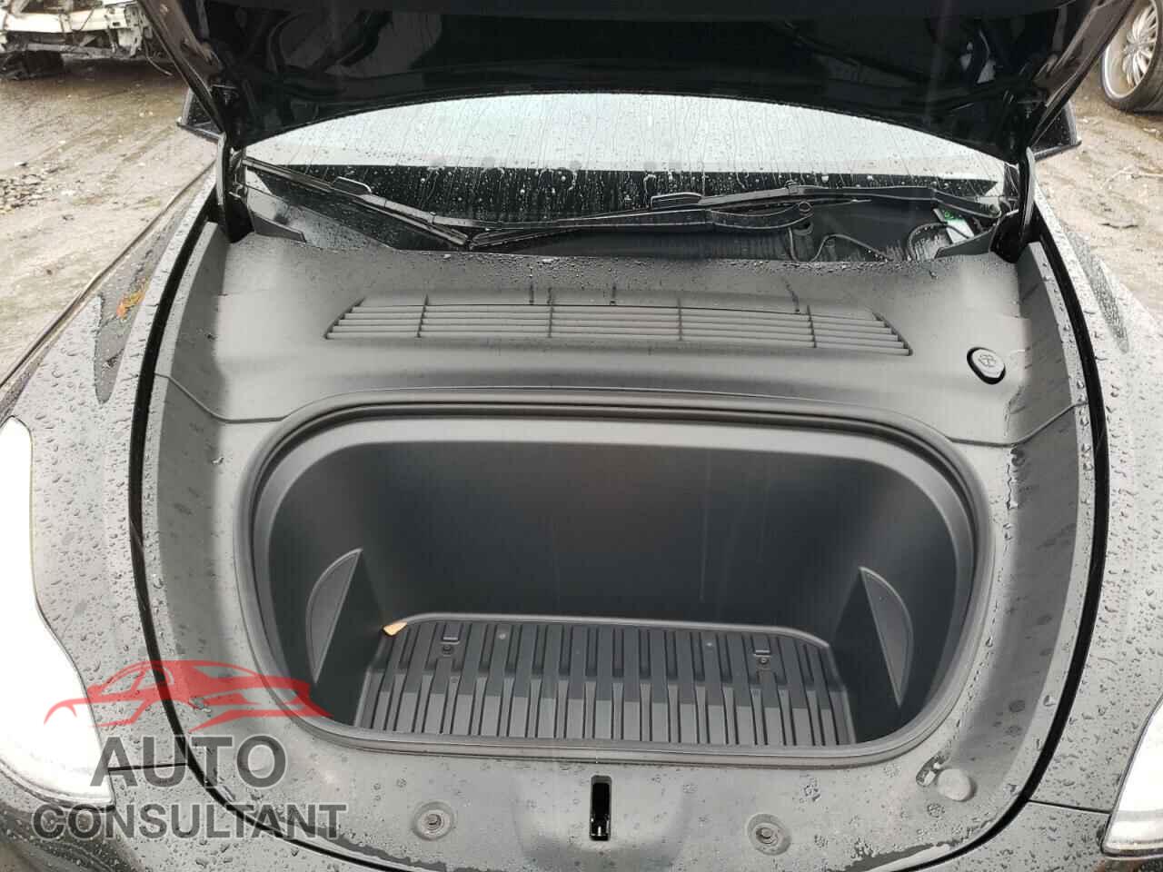 TESLA MODEL Y 2021 - 5YJYGDEF5MF305682