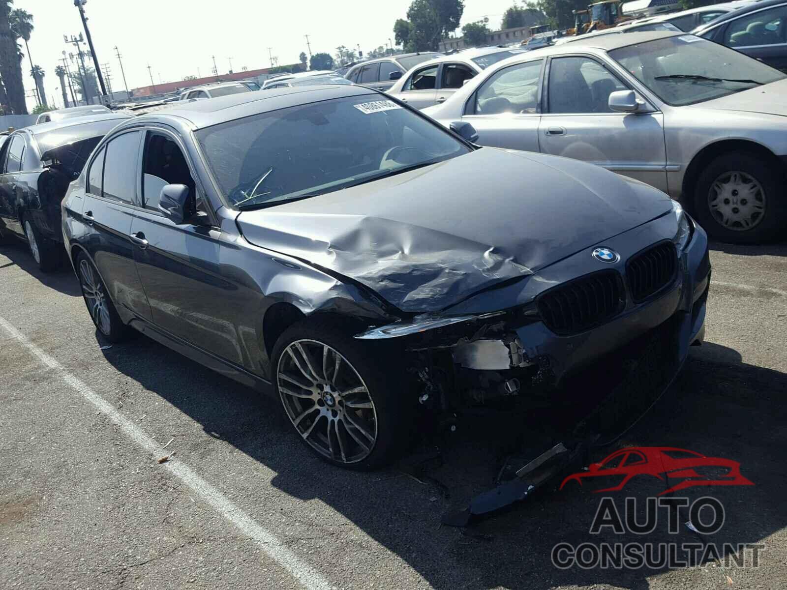 BMW 3 SERIES 2017 - WBA8B3G36HNU36023
