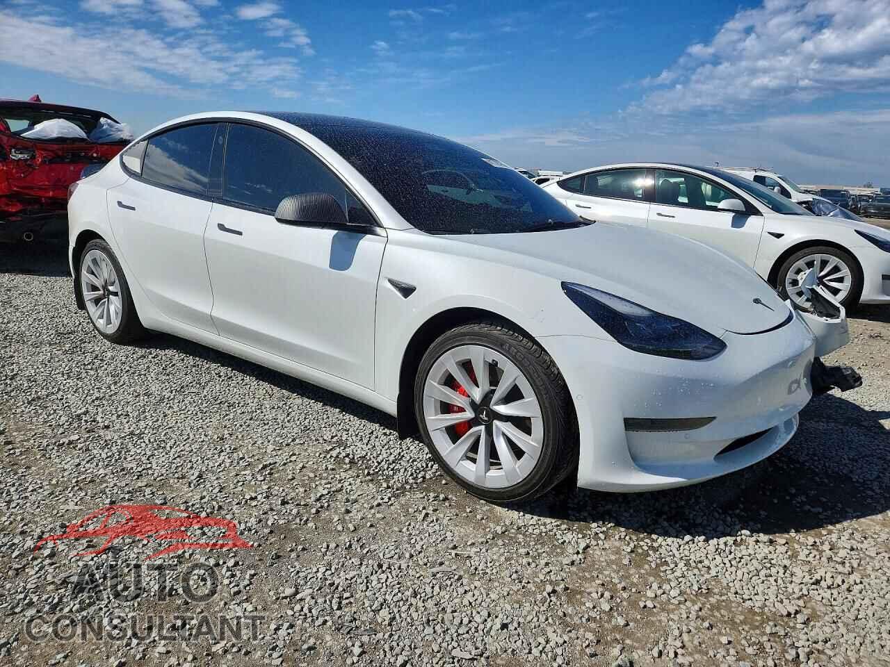 TESLA MODEL 3 2021 - 5YJ3E1EA6MF990830