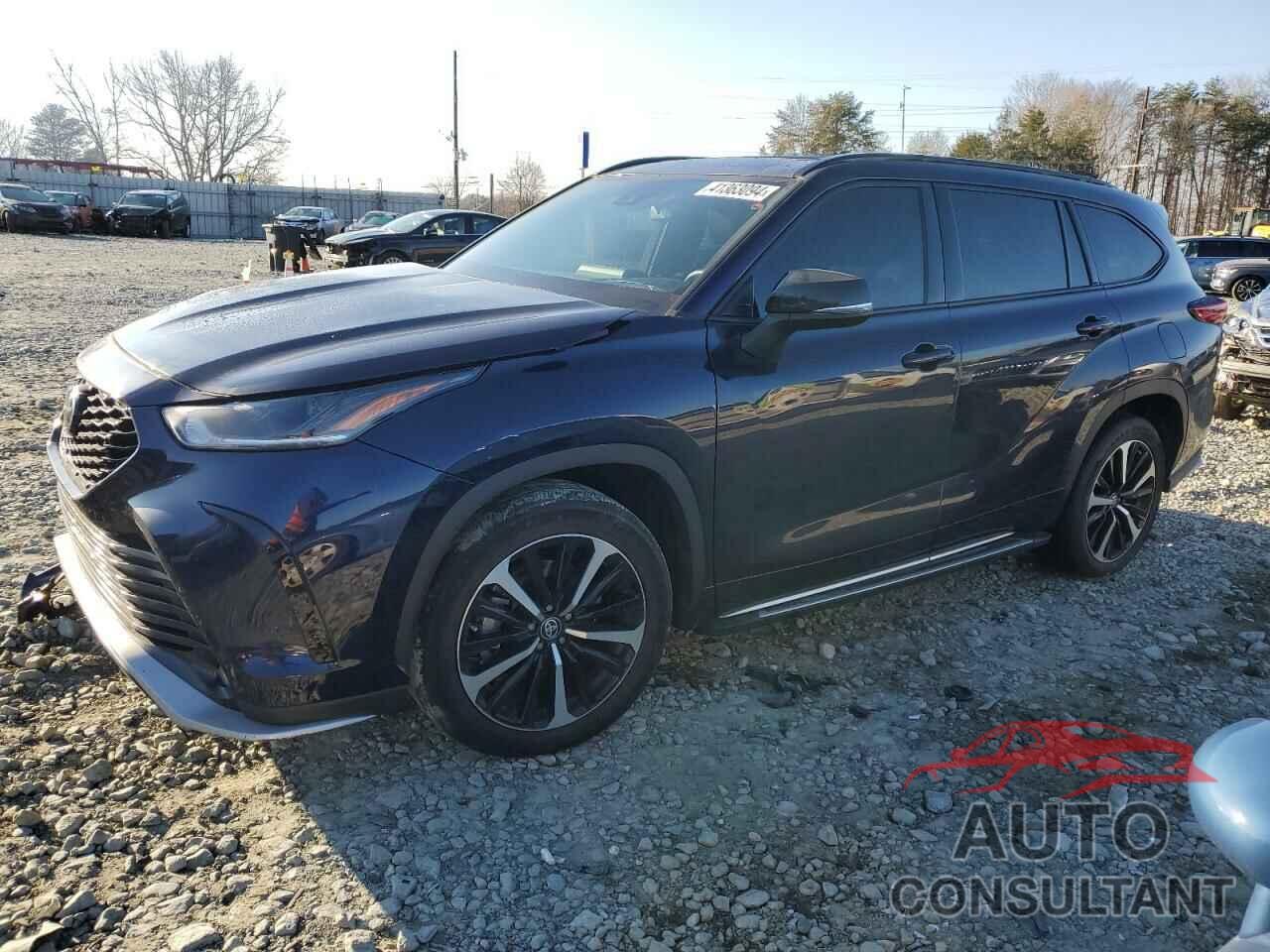 TOYOTA HIGHLANDER 2021 - 5TDLZRAHXMS039239