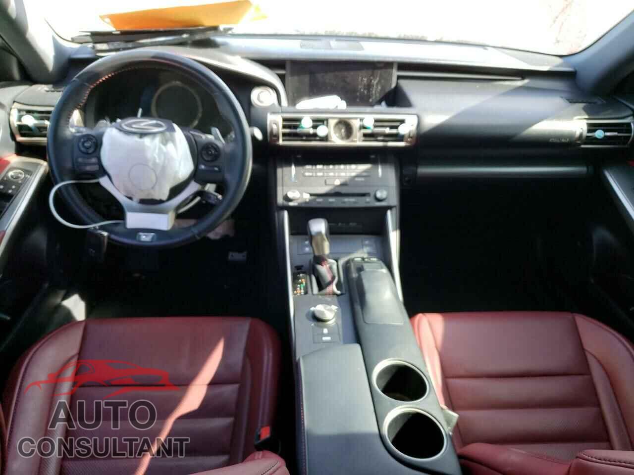 LEXUS IS 2015 - JTHBE1D22F5017968
