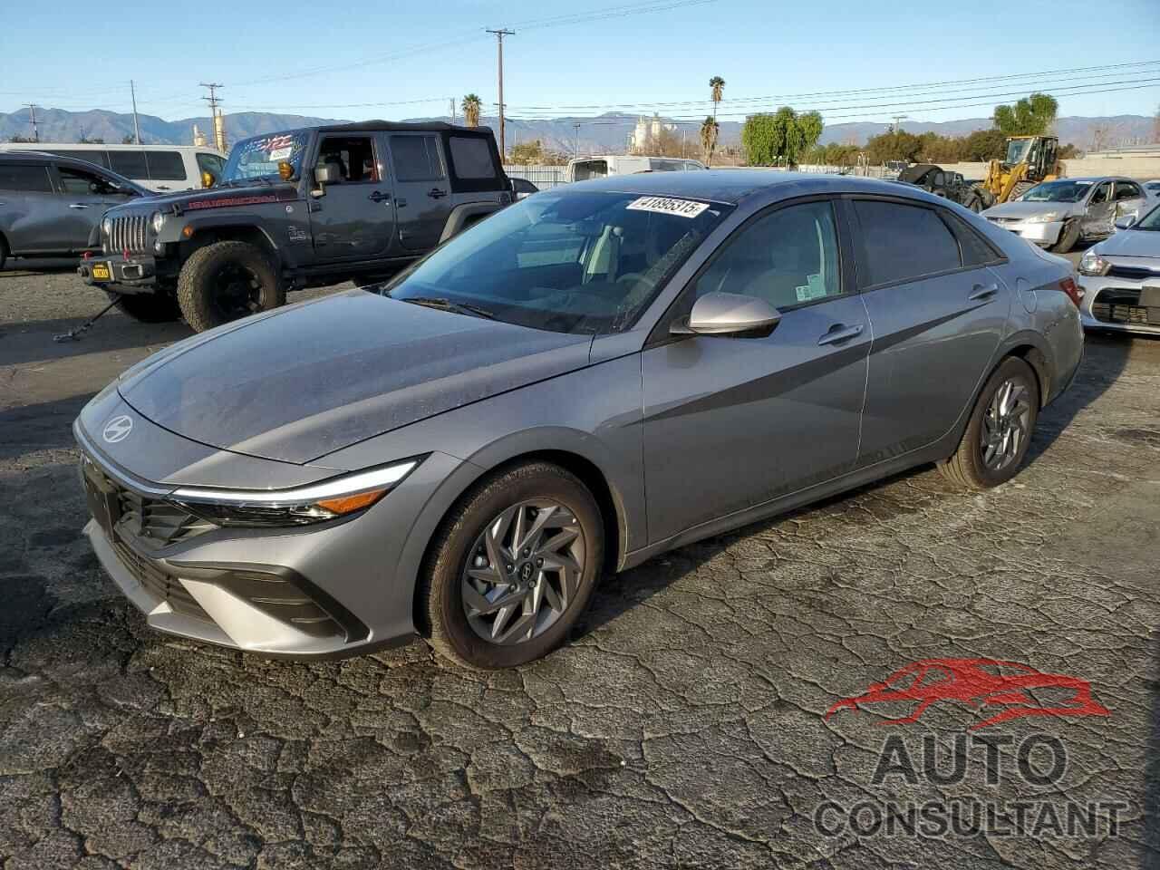 HYUNDAI ELANTRA 2024 - KMHLM4DG3RU843983