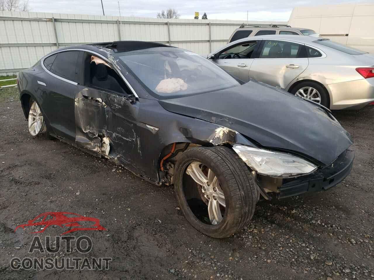 TESLA MODEL S 2016 - 5YJSA1E2XGF129784