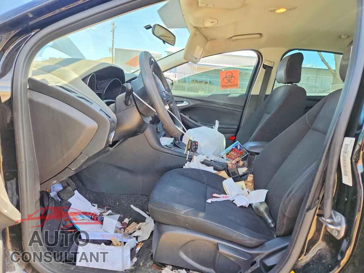 FORD FOCUS 2017 - 1FADP3F23HL343117