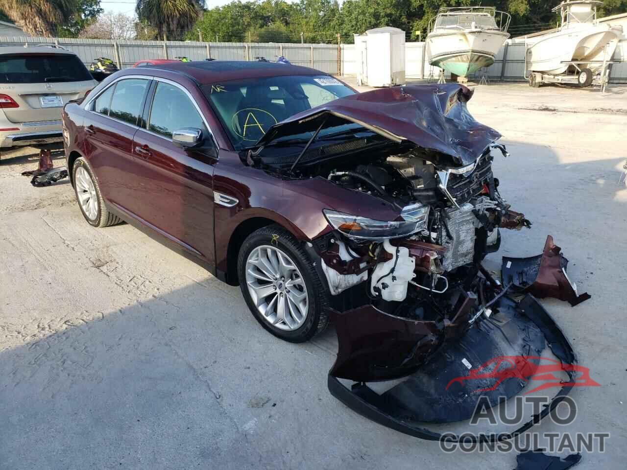 FORD TAURUS 2018 - 1FAHP2F88JG116827