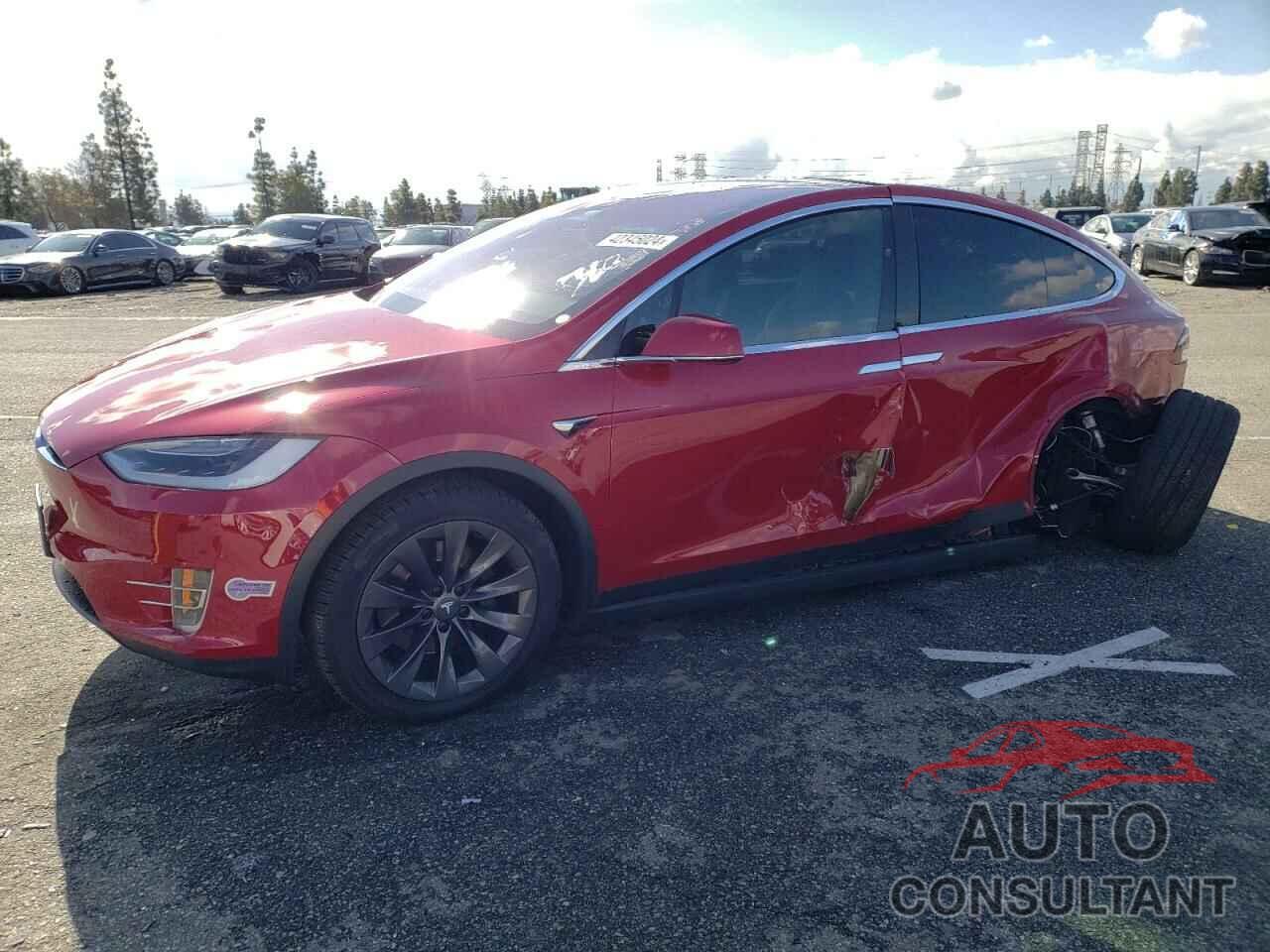 TESLA MODEL X 2018 - 5YJXCAE29JF117875