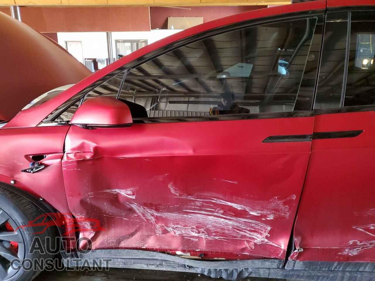 TESLA MODEL X 2023 - 7SAXCBE69PF400331