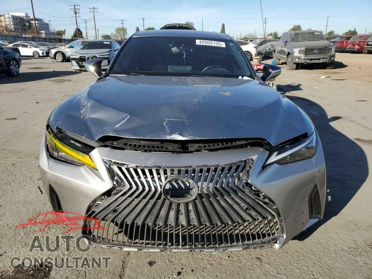LEXUS IS 2021 - JTHCA1D29M5113500
