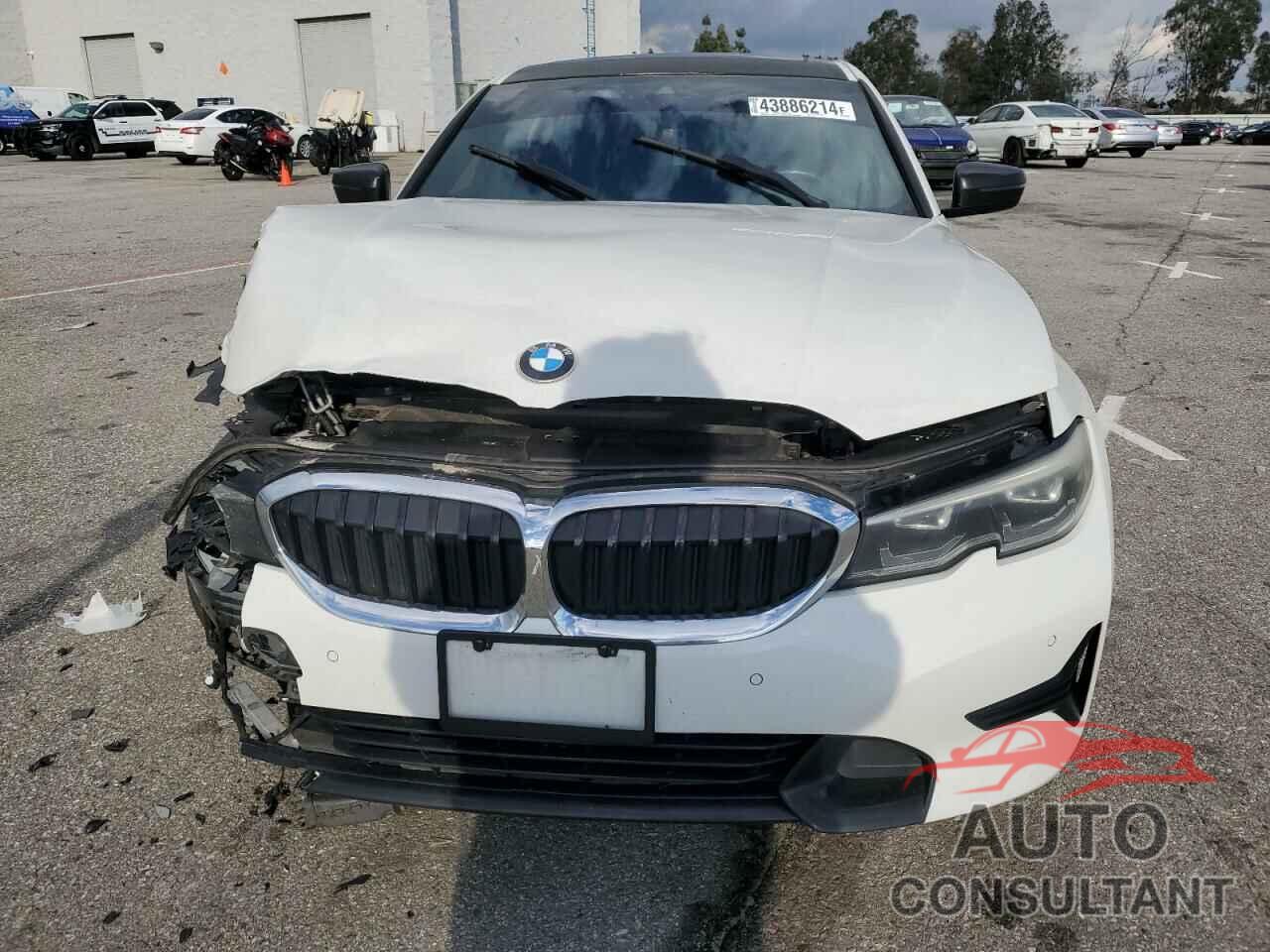 BMW 3 SERIES 2019 - WBA5R1C57KAK12736