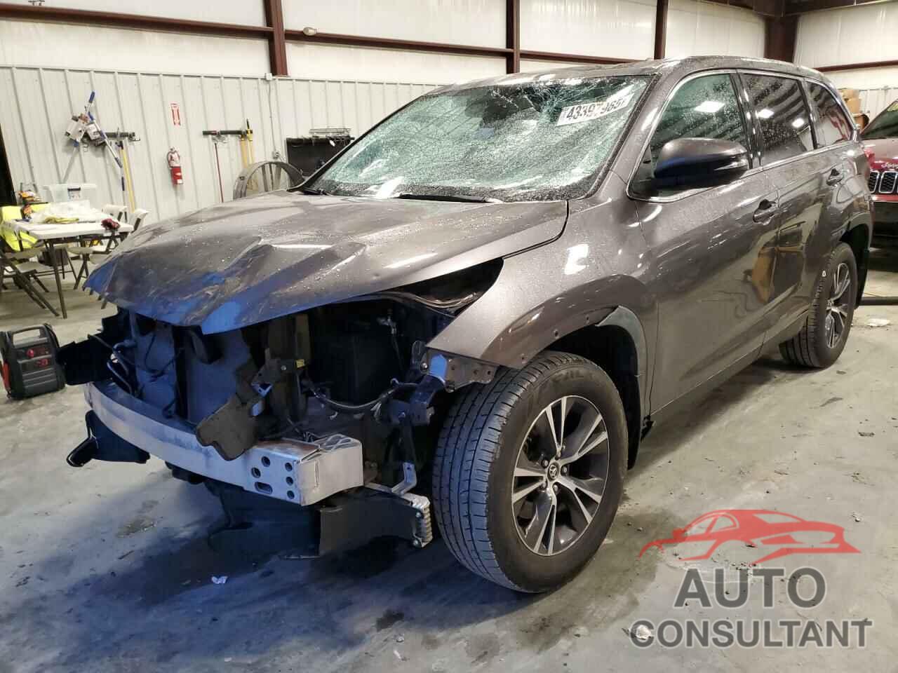 TOYOTA HIGHLANDER 2019 - 5TDBZRFH4KS738917