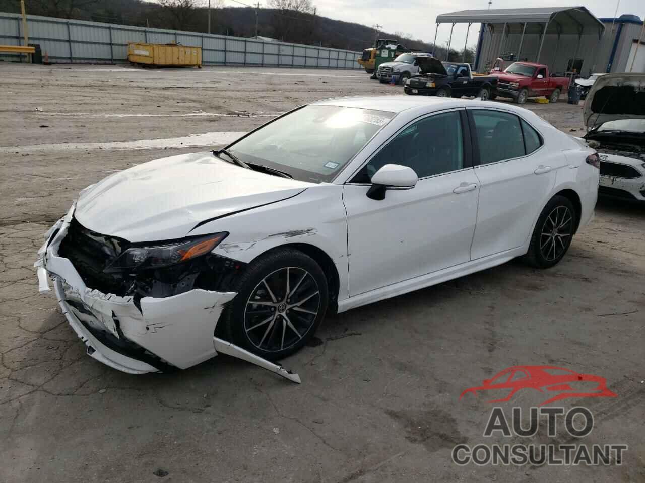 TOYOTA CAMRY 2022 - 4T1G11AK7NU631714