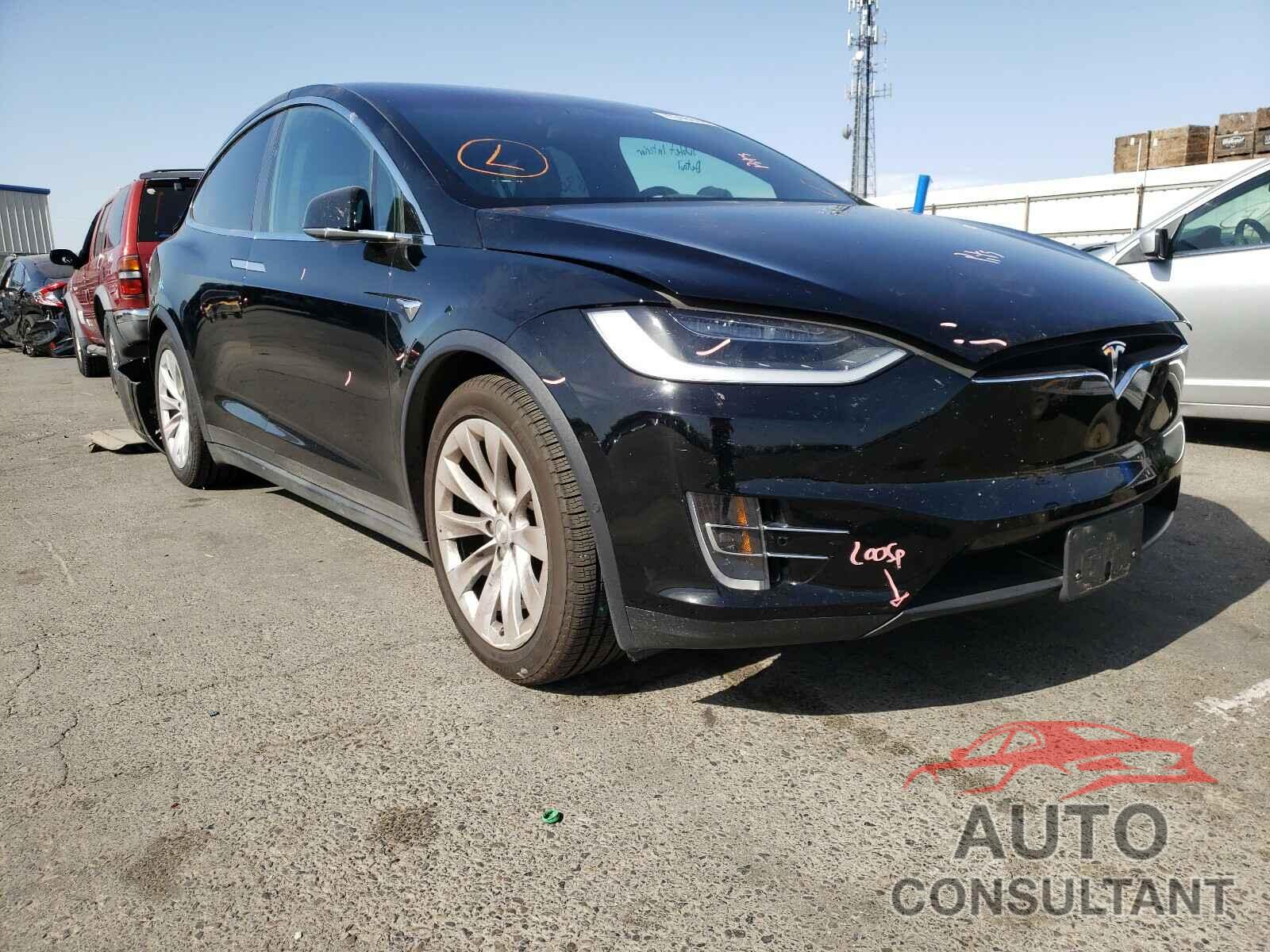 TESLA MODEL X 2018 - 5YJXCAE25JF137802