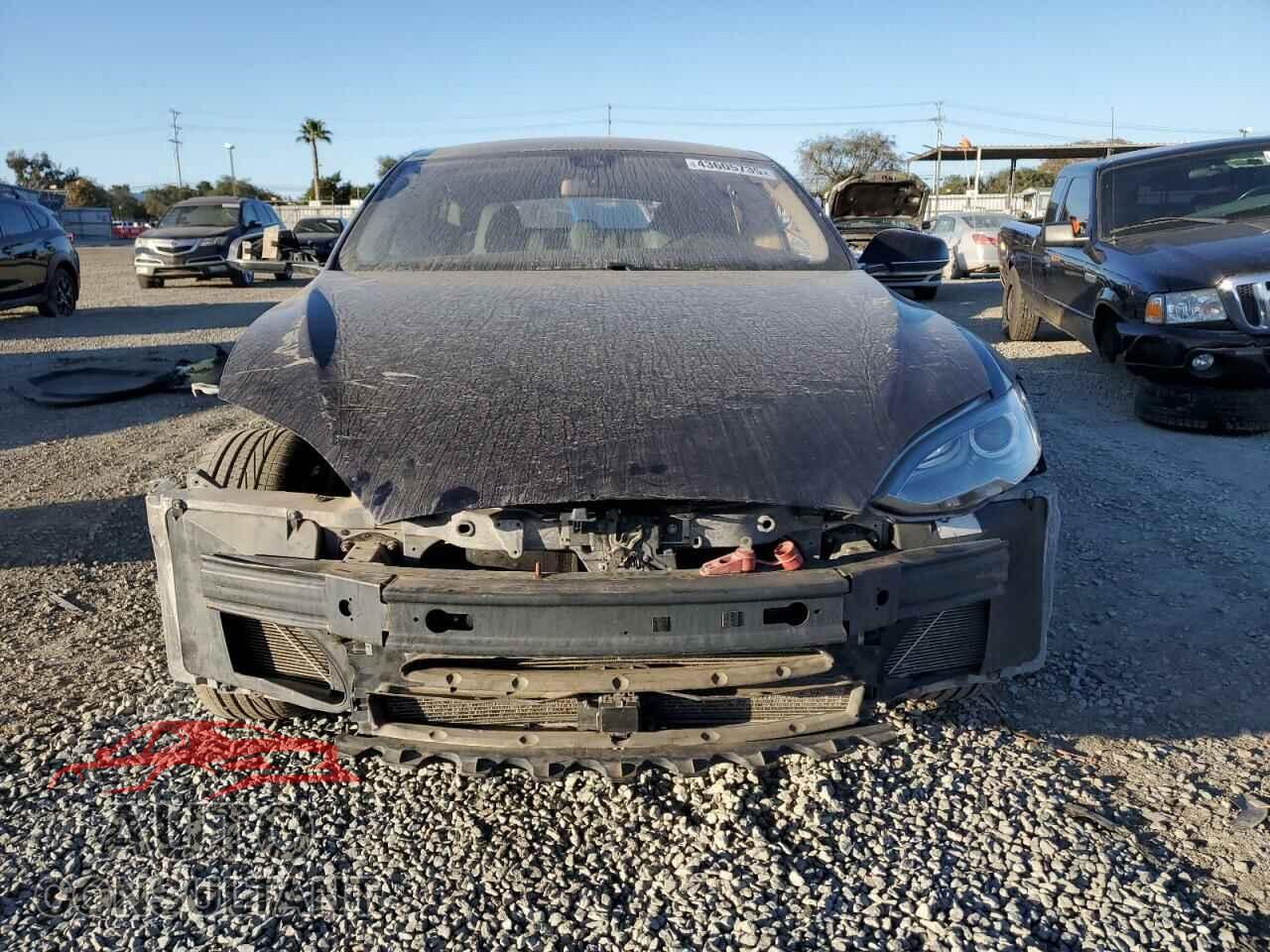 TESLA MODEL S 2015 - 5YJSA1H13FF080705