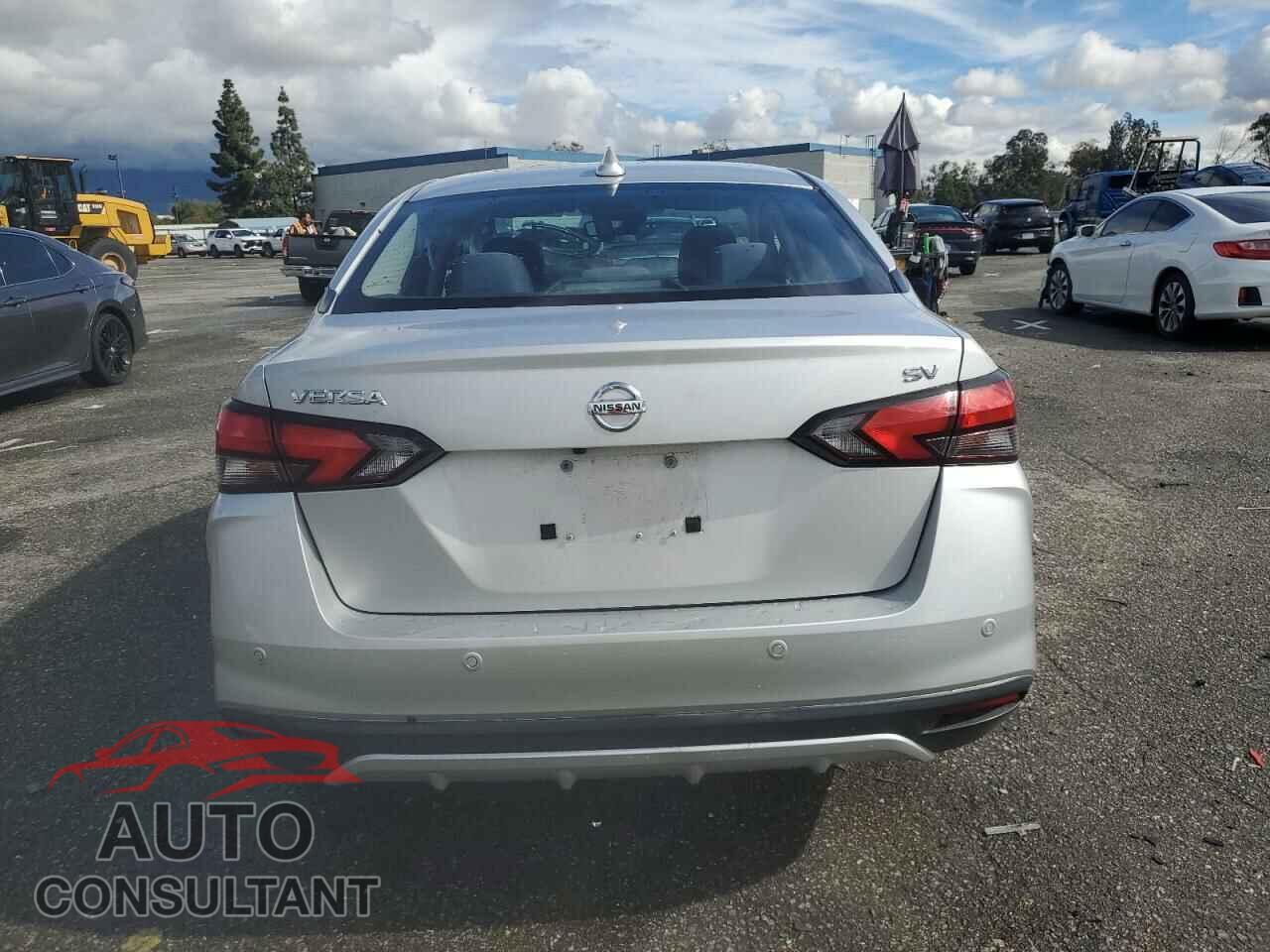 NISSAN VERSA 2020 - 3N1CN8EV2LL861353